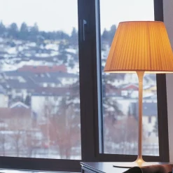Romeo Soft Table
